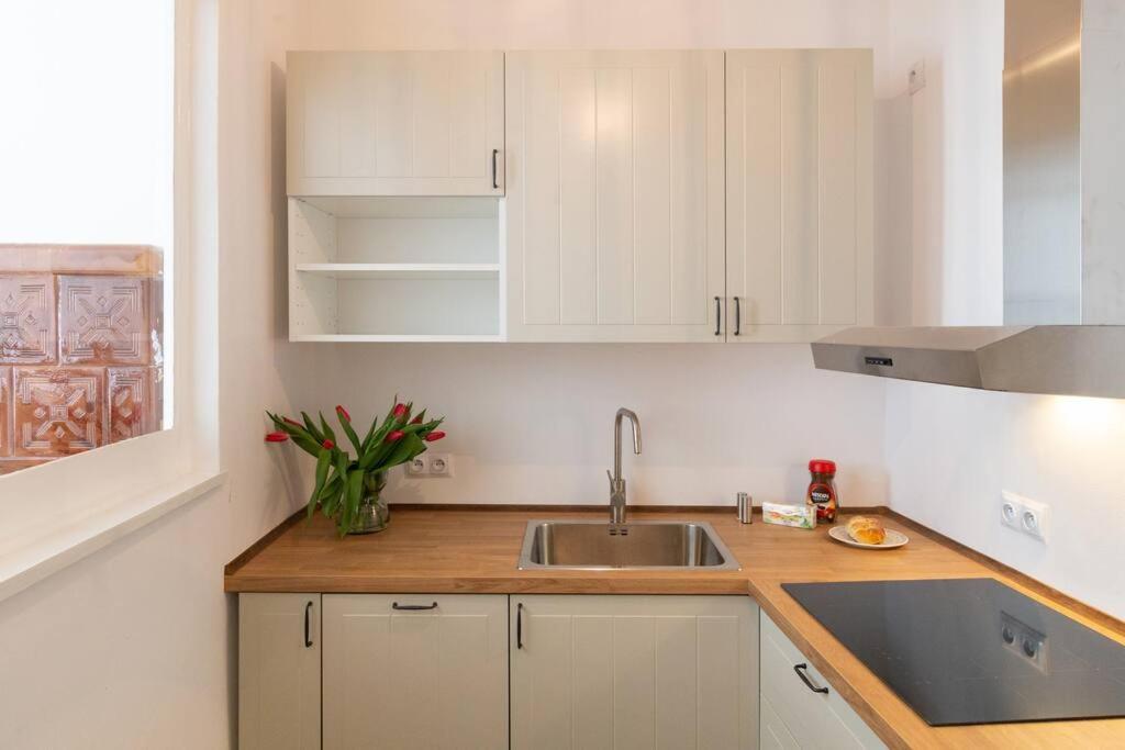 Royal Route Apartment Fully Equipped Cracovia Exterior foto