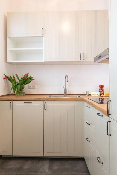 Royal Route Apartment Fully Equipped Cracovia Exterior foto